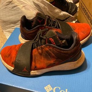 Jordan Cp3.xi Black & Candy Red Size 10